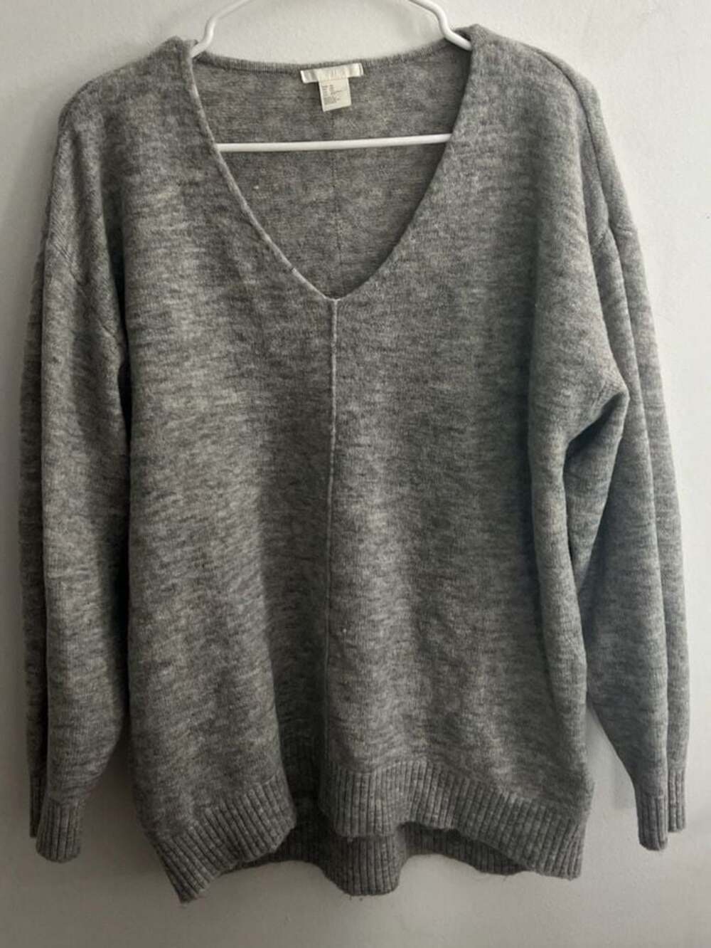 H&M Women's Gray Oversized V-Neck Knit Sweater